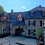 Schloss Lieser, Autograph Collection 5*