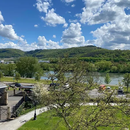 Schloss Lieser, Autograph Collection 5*