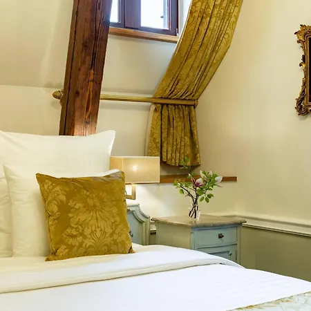 Hotell Schloss Lieser, Autograph Collection 5*