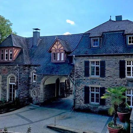 Schloss Lieser, Autograph Collection 5*