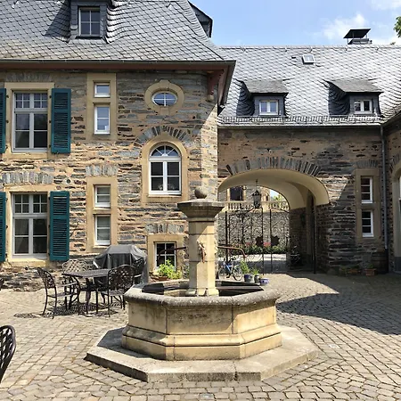 Schloss Lieser, Autograph Collection ホテル