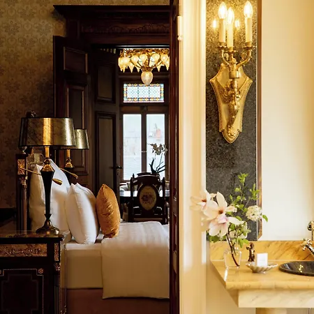 Schloss Lieser, Autograph Collection 5* Lieser