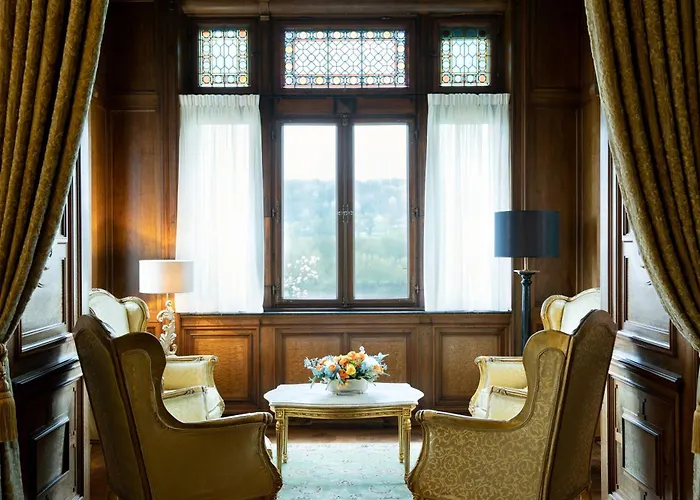 Schloss Lieser, Autograph Collection Hotell 5*